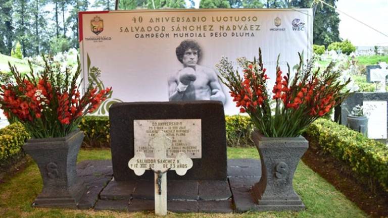 La tumba del gran Salvador Sánchez.