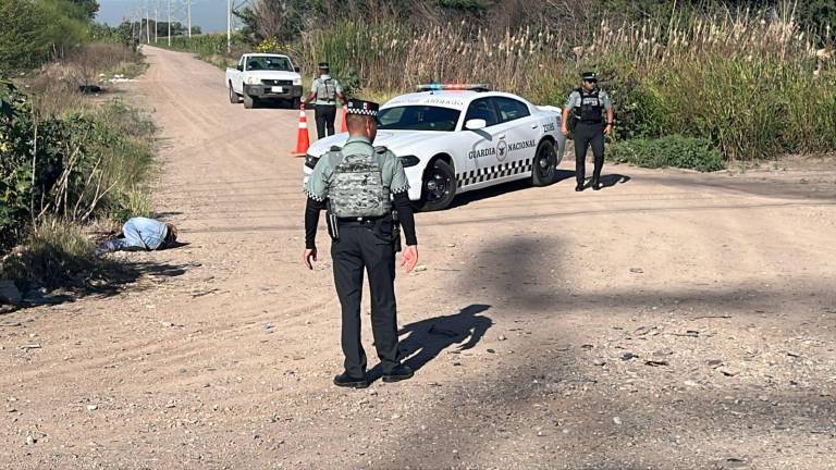 Autoridades identificaron como Édgar “N” al hombre hallado sin vida el 25 de febrero en la carretera Culiacán-Eldorado.
