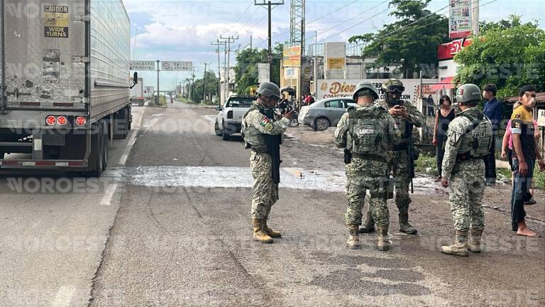 El accidente de motocicleta en El Diez dejó dos jóvenes lesionados.
