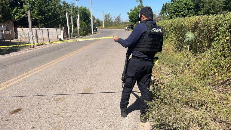 Un hombre fue encontrado asesinado en la carretera La Laguna de San Pedro, en Navolato.