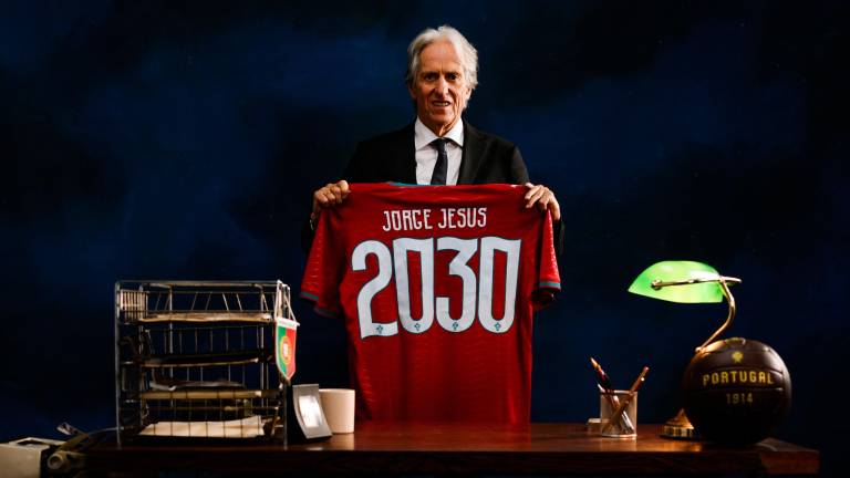 El estratega iniciará un proyecto con miras a la Eurocopa 2028 y al Mundial 2030.