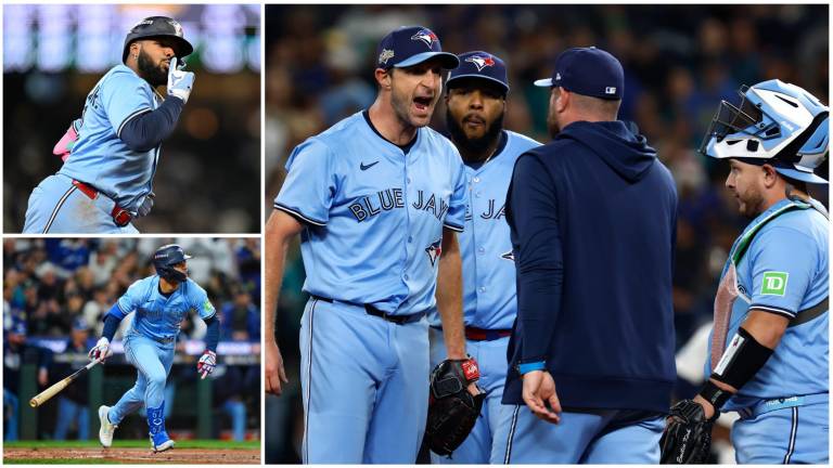 Azulejos pegan en Seattle.