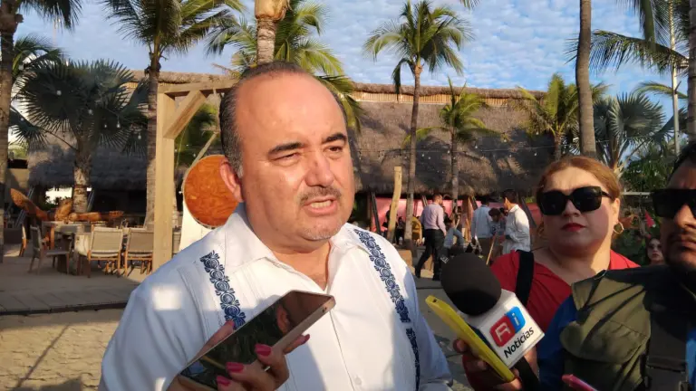 Empresarios del sector turístico de Mazatlán, como Guillermo Romero, advirtieron que hechos de inseguridad afectan directamente la imagen del destino, a días del Carnaval 2026.