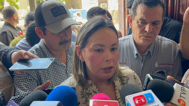 La Gobernadora interina de Sinaloa, Yeraldine Bonilla Valverde, informó que Eneyda Rocha Ruiz, hija de Rubén Rocha Moya, seguirá al frente del DIF estatal.