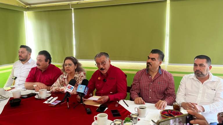 Representantes del PT anuncian el respaldo que darán a la Senadora Imelda Castro Castro para la candidatura a la Gubernatura de Sinaloa.