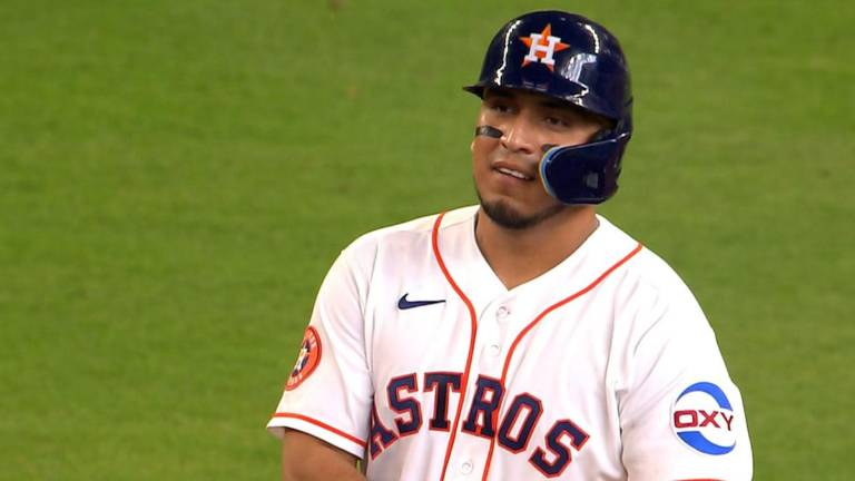 Isaac Paredes pega doblete impulsor.