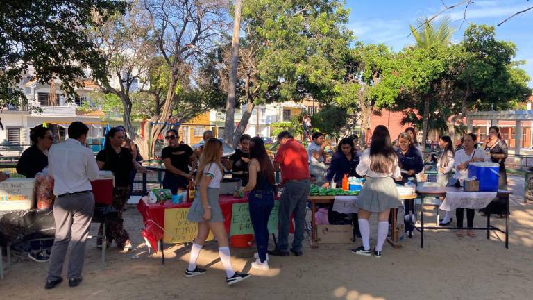 Los alumnos tuvieron el objetivo de promover la integración escolar y recaudar apoyos para jóvenes y personas desplazadas de la zona serrana.