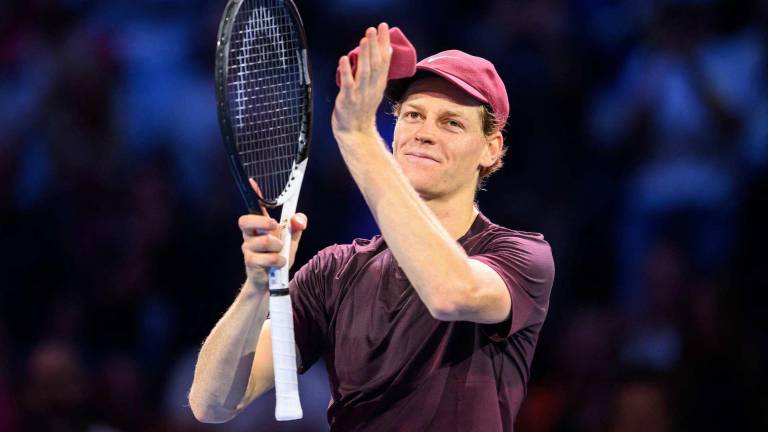 Jannik Sinner acumula 20 victorias consecutivas en pista dura bajo techo.