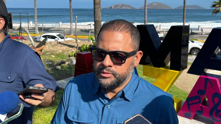 Moisés Ríos Pérez, Secretario del Ayuntamiento de Mazatlán.