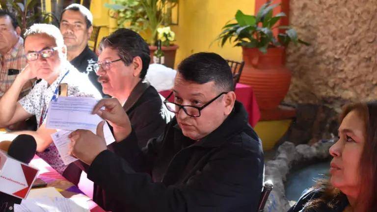 Trabajador de la UAS señala acoso y amenaza de despido por compartir noticias en redes sociales