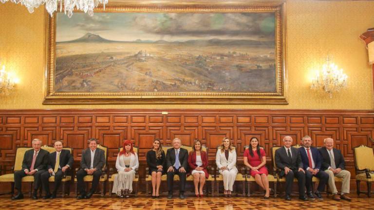 A gobernadores electos de Morena ‘les irá muy bien’: AMLO