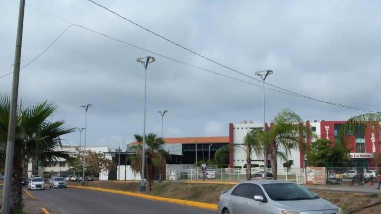 Las últimas luminarias led instaladas sobre la Avenida Doctor Carlos Canseco Canseco.