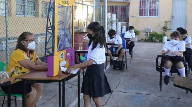 Sse mantienen 20 escuelas de Mazatlán, Concordia y San Ignacio en clases en línea por los contagios del Covid-19