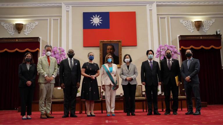 Visita de la congresista Nancy Pelosi a autoridades de Taiwán.