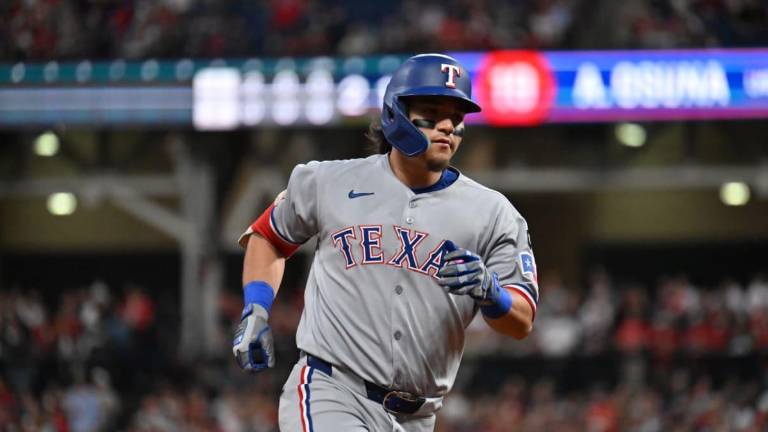 El sinaloense Alejandro Osuna dio jonrón que paró en seco las aspiraciones de los Guardianes.