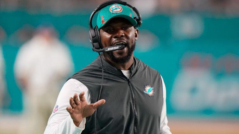 $!Flores alega que dueño de Dolphins le dijo que le pagaría 100 mil dólares por cada derrota