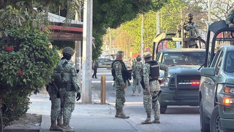 Autoridades realizaron diligencias en la zona de la carpintería donde se registró el ataque armado este jueves.