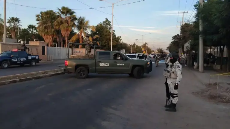 Un enfrentamiento a balazos entre civiles armados se registró la tarde del viernes en el sector oriente de Culiacán.