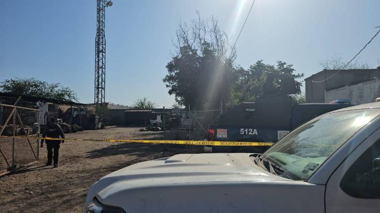 Elementos del Grupo Interinstitucional implementaron un operativo de búsqueda y lograron ubicar el vehículo relacionado con el hecho sobre la Calzada Aeropuerto.