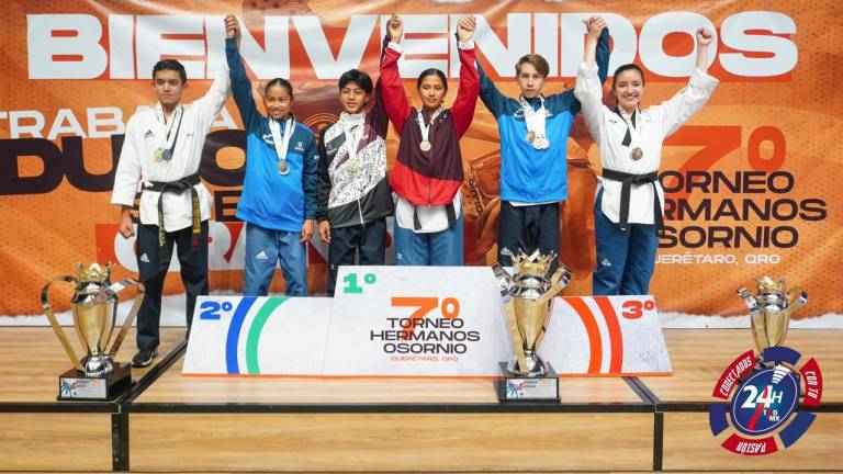 Nery Alexander Frías y Tania Castro se coronan campeones en poomsae mixto juvenil.