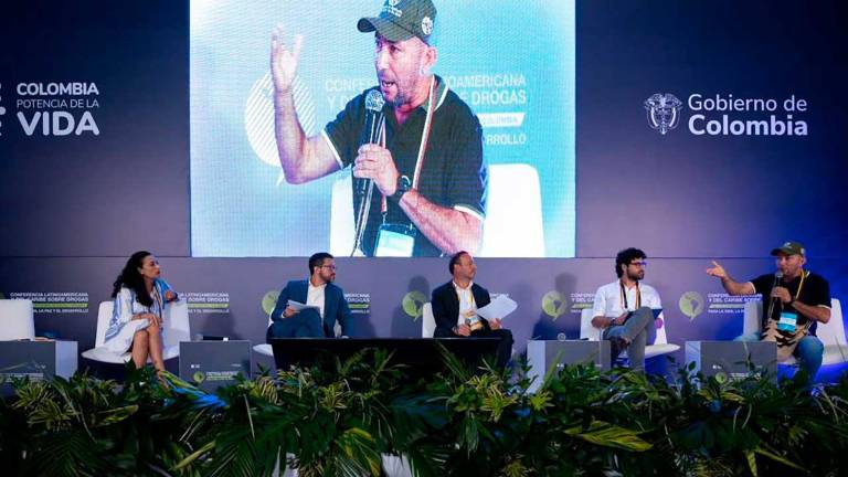 Con el análisis del desarrollo alternativo, atención a causas primarias y sustitución de economías ilícitas arrancó la Conferencia Latinoamericana y del Caribe sobre Drogas en Cali, Colombia.