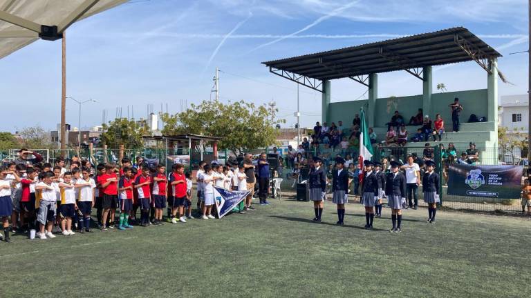 Inicia con 56 equipos el Futbolito Bimbo 2024 en Mazatlán
