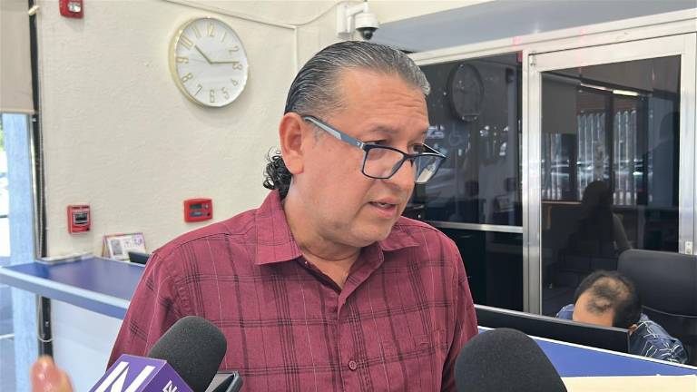 Arturo Nevares señaló directamente a la ex pareja del afectado, Mónica Jaciel Araujo Medina, como principal sospechosa del atentado.