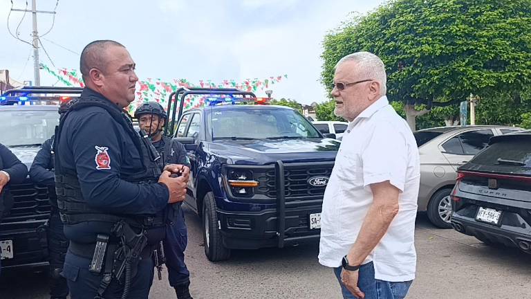 Dos nuevas patrullas enviadas por el Gobierno del Estado fueron incorporadas a Seguridad Pública de Escuinapa.