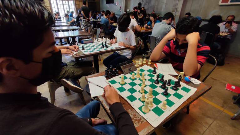 Unos 70 ajedrecistas estuvieron presentes en la competencia.