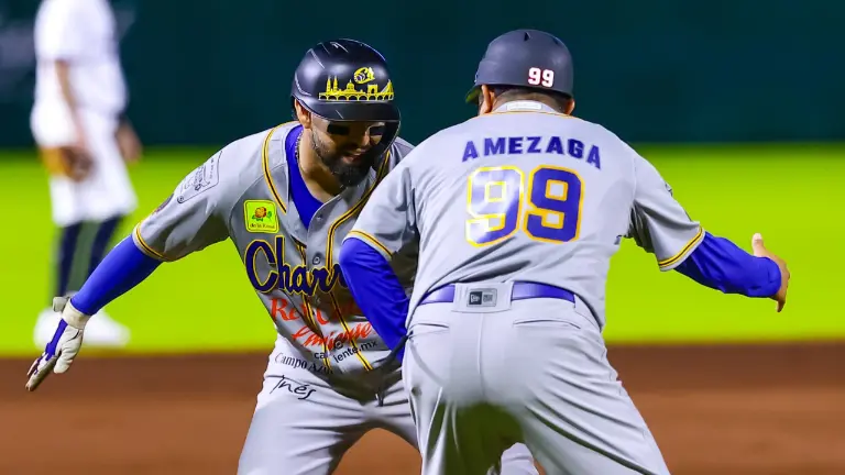 Charros de Jalisco remonta ante Jaguares de Nayarit y se lleva la serie inaugural.