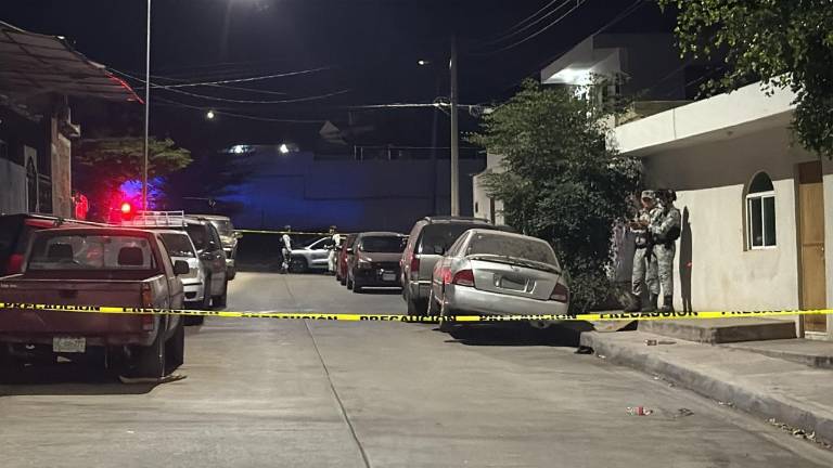 Tras el atentado, el joven atacado fue traslado hacia un centro médico, sin embargo minutos después se confirmó su fallecimiento.