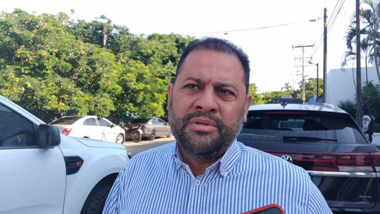 Moisés Ríos Pérez, Secretario del Ayuntamiento de Mazatlán, explica los pagos por demandas perdidas.