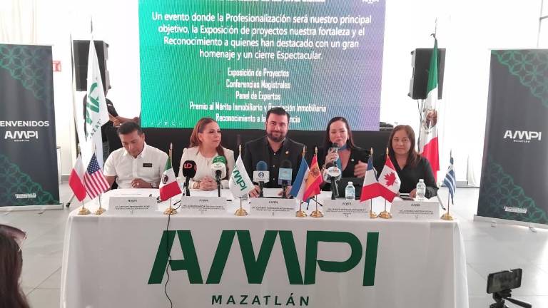 Conferencia de prensa para anunciar el Quinto Foro Inmobiliario que se llevará a cabo el próximo 11 de marzo.