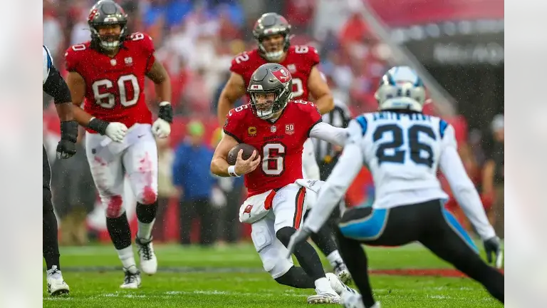 Los Tampa Bay Buccaneers vencen 16-14 a los Carolina Panthers.
