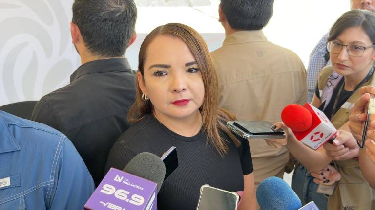 La Fiscal de Sinaloa Claudia Zulema Sánchez Kondo habla del asesinato de dos mujeres ocurrido en Culiacán.