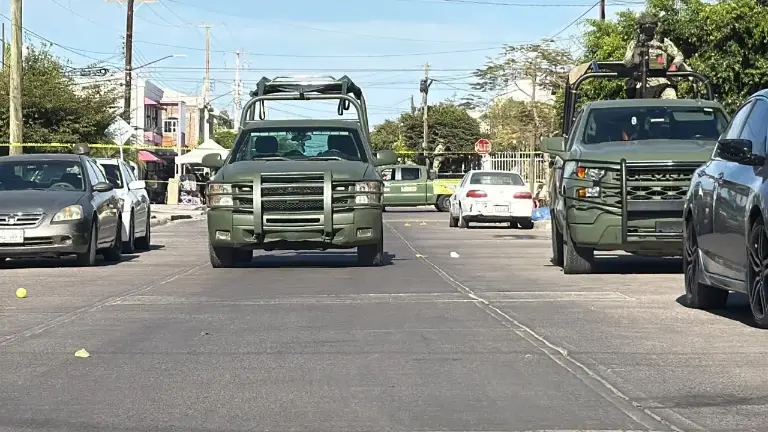 Autorirdades informaron que los hechos registrados el sábado en Culiacán incluyeron tres homicidios y un feminicidio.