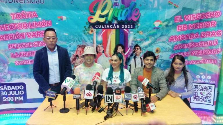 El cantante Adrián Varela participó en las actividades del Pride 2022 en Culiacán, tras lo cual acusó haber sido despedido de su trabajo en el Instituto Municipal de Cultura.