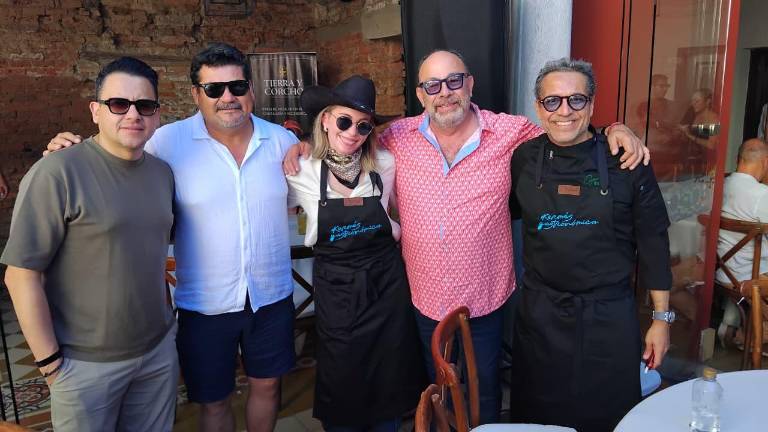 Ángel Vázquez, Álex Ruiz, Andrea Lizárraga, Carlos Valdéz y Luis Osuna Vidaurri.