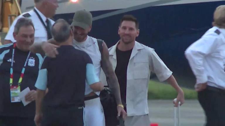 Messi, al frente de la Selección para su primer entrenamiento en Kansas City.