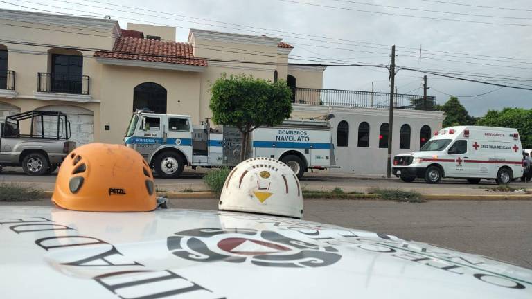 Al lugar del accidente acudieron Protección Civil y Bomberos de Navolato.