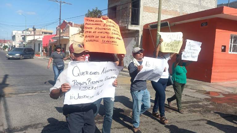 Trabajadores expusieron diversas demandas en la marcha por el Día del Trabajo.