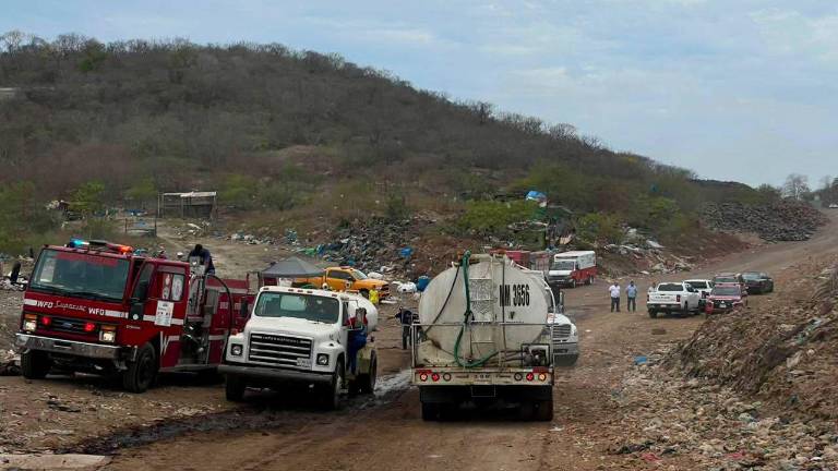 El Gobierno de Mazatlán defiende que cuenta con un amparo que les permite seguir operando el basurón municipal.