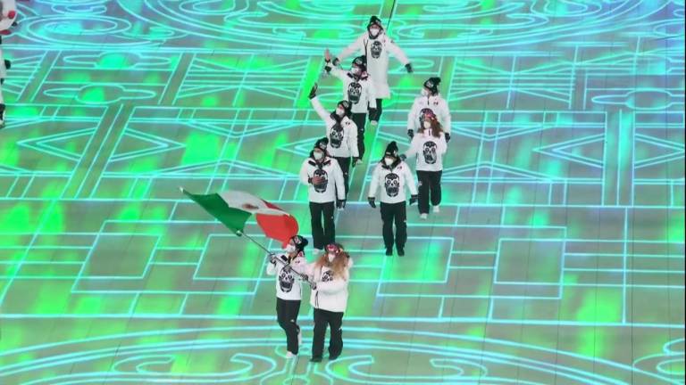 Beijing 2022: Mexicanos causan revuelo con sus uniformes inspirados en la lucha libre
