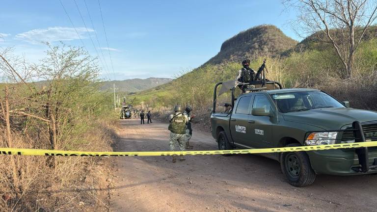 El hallazgo fue reportado sobre el camino conocido como De la Cantera, que comunica hacia el ejido Siete Gotas, en el sector Ampliación El Barrio.