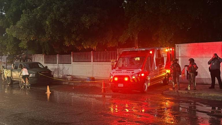 La mujer murió tras recibir una descarga eléctrica en las instalaciones de la Primaria Teófilo Álvarez Borboa.
