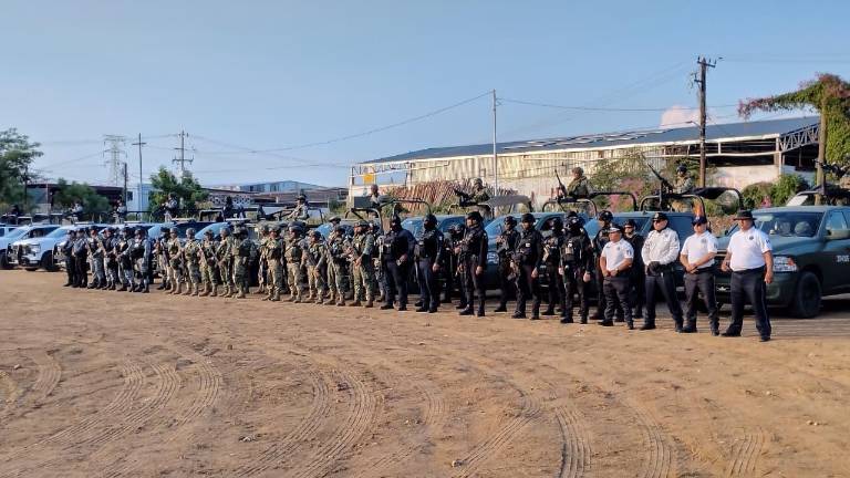 Autoridades refuerzan operativos de vigilancia en distintos sectores de Mazatlán ante la ola de violencia.