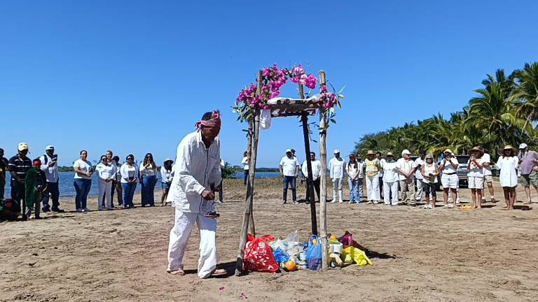 Celebración del equinoccio de primavera en Teacapán.