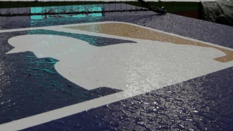 La lluvia arruina el inicio de Grandes Ligas en Nueva York.