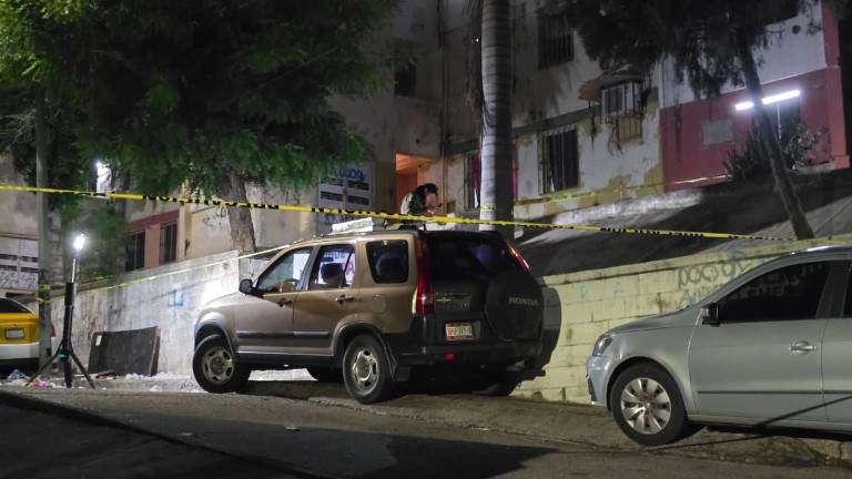 Autoridades acordonaron la zona del ataque armado registrado la noche del sábado en Infonavit Cañadas.