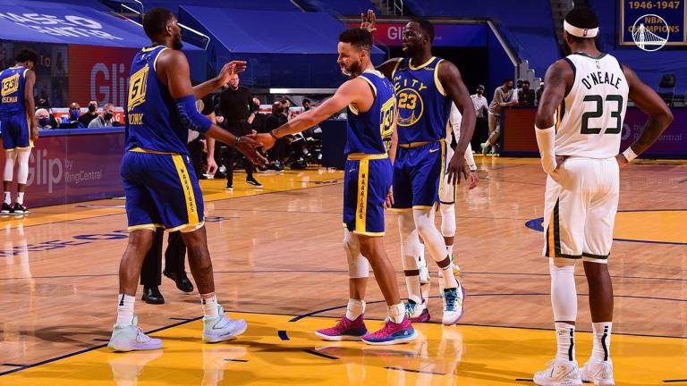 Golden State Warriors le regala una victoria a Stephen Curry por su cumpleaños contra Utah Jazz